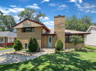9628 Mansfield Ave, Oak Lawn, IL 60453