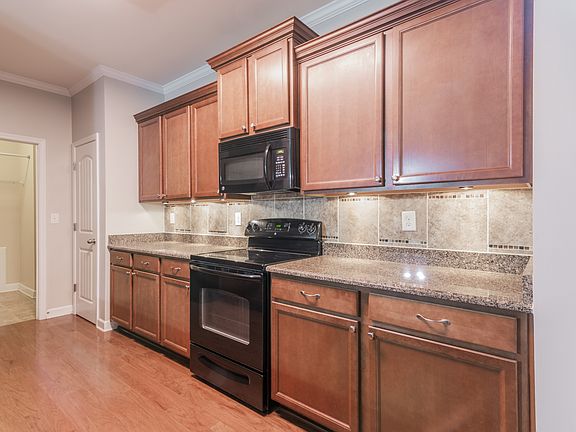 5th image of 8513 Loxton Cir #1