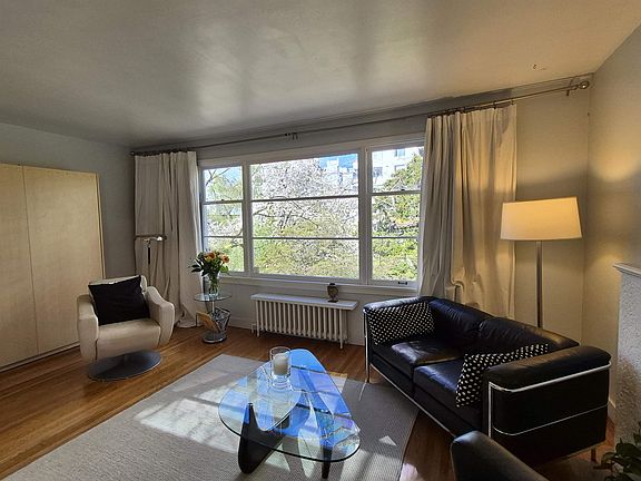 3rd image of 1565 Burnaby St #303