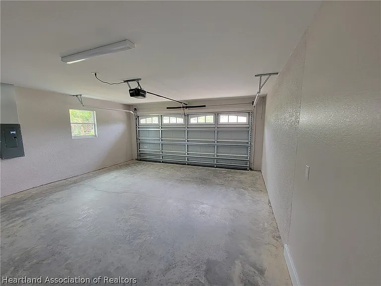 4410 Lake Haven Blvd — Photo 22