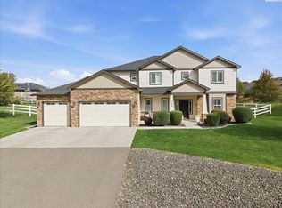 3704 N Levi Ct, Kennewick, WA 99338