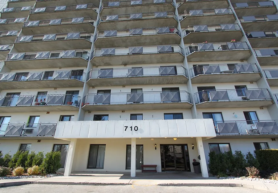 Building Photo 5
