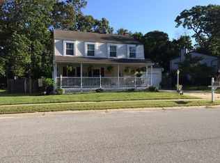 7948 Myers Dr, Glen Burnie, MD 21061