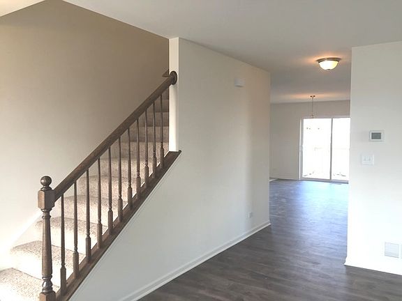 3rd image of 1785 Glenbrooke Ln