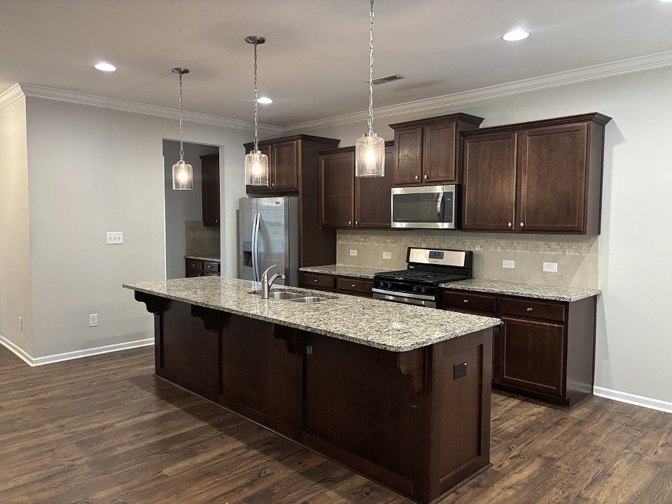 1st image of 318 Princess Pl