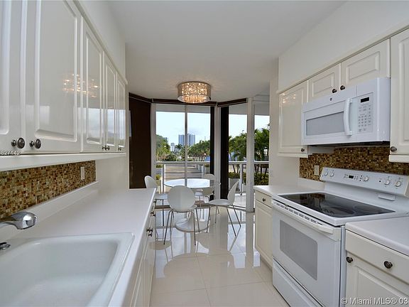 5th image of 3640 Yacht Club Dr APT 408