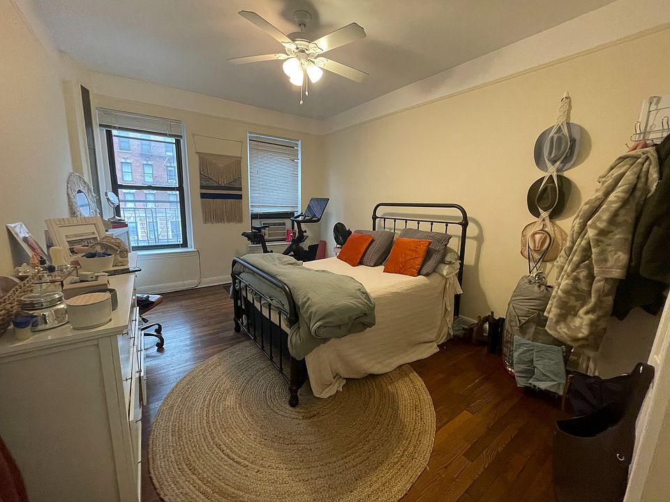 1st image of 1267 1st Ave APT 3
