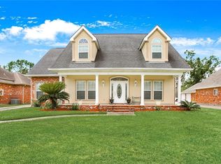 143 Oaklawn Ridge Ln, Saint Rose, LA 70087