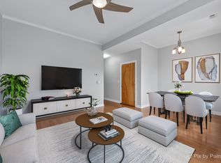 2409 N Clybourn Ave APT 2, Chicago, IL 60614