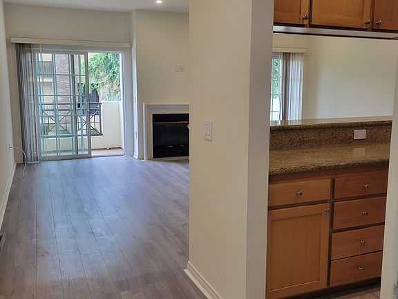 3rd image of 11215 Huston St APT 102
