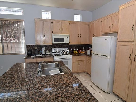 5th image of 5016 Vista Montana Way