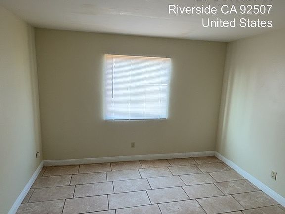 4th image of 421 Devener St APT D