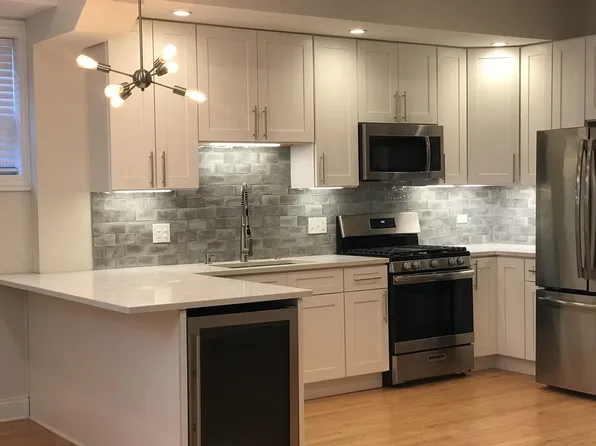 846 N Hermitage Ave, Chicago, IL