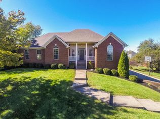 6800 Chimney Hill Rd, Crestwood, KY 40014