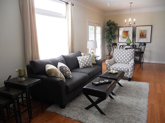 3rd image of 104-103 Sunset Cir