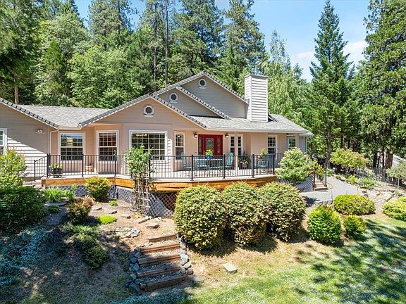 2nd image of 404 Mountain Paradise Dr