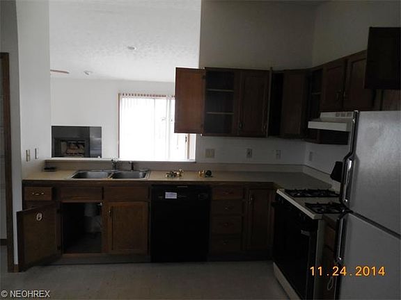3rd image of 7439 E Huntington Dr