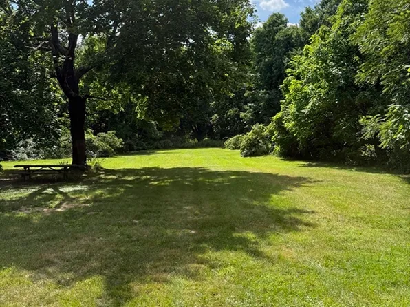 165-165 High St #B, Norwell, MA 02061