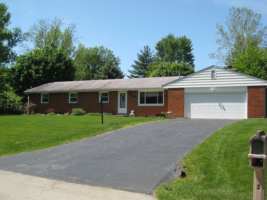 1st image of 905 Fawcett Dr