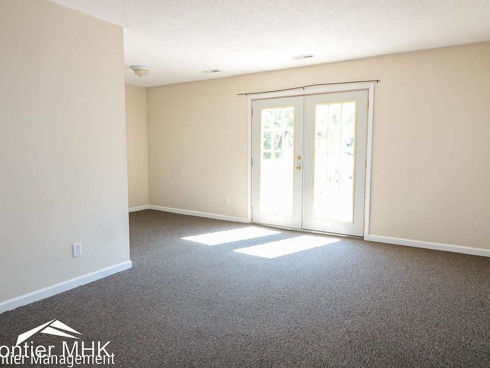 906 Osage 906 Osage St Manhattan KS Zillow