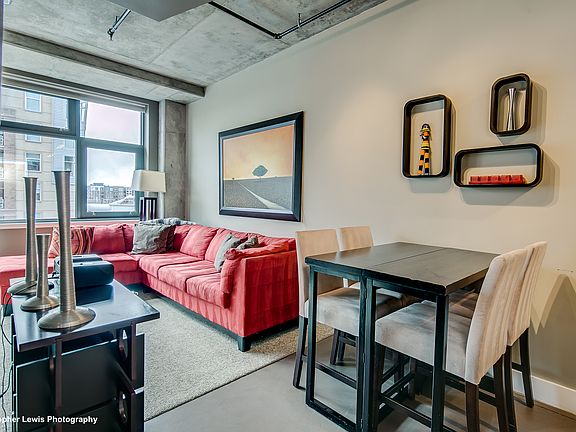 5th image of 2100 16th St Unit 301
