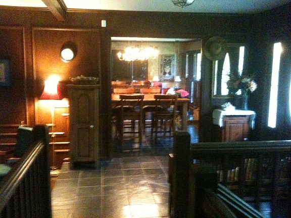 3rd image of 1614 Harmony Ln