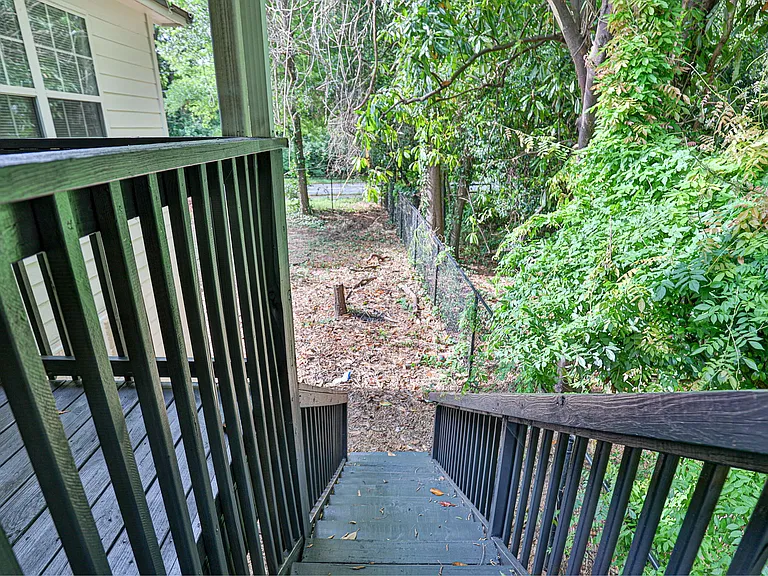 Caroline Ridge Apartments — Photo 20