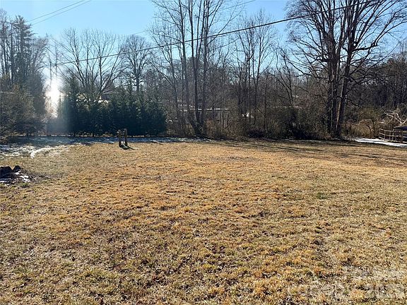 2nd image of 2485 Piney Rd