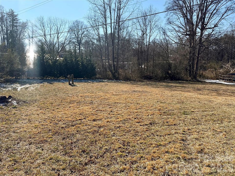 2nd image of 2485 Piney Rd