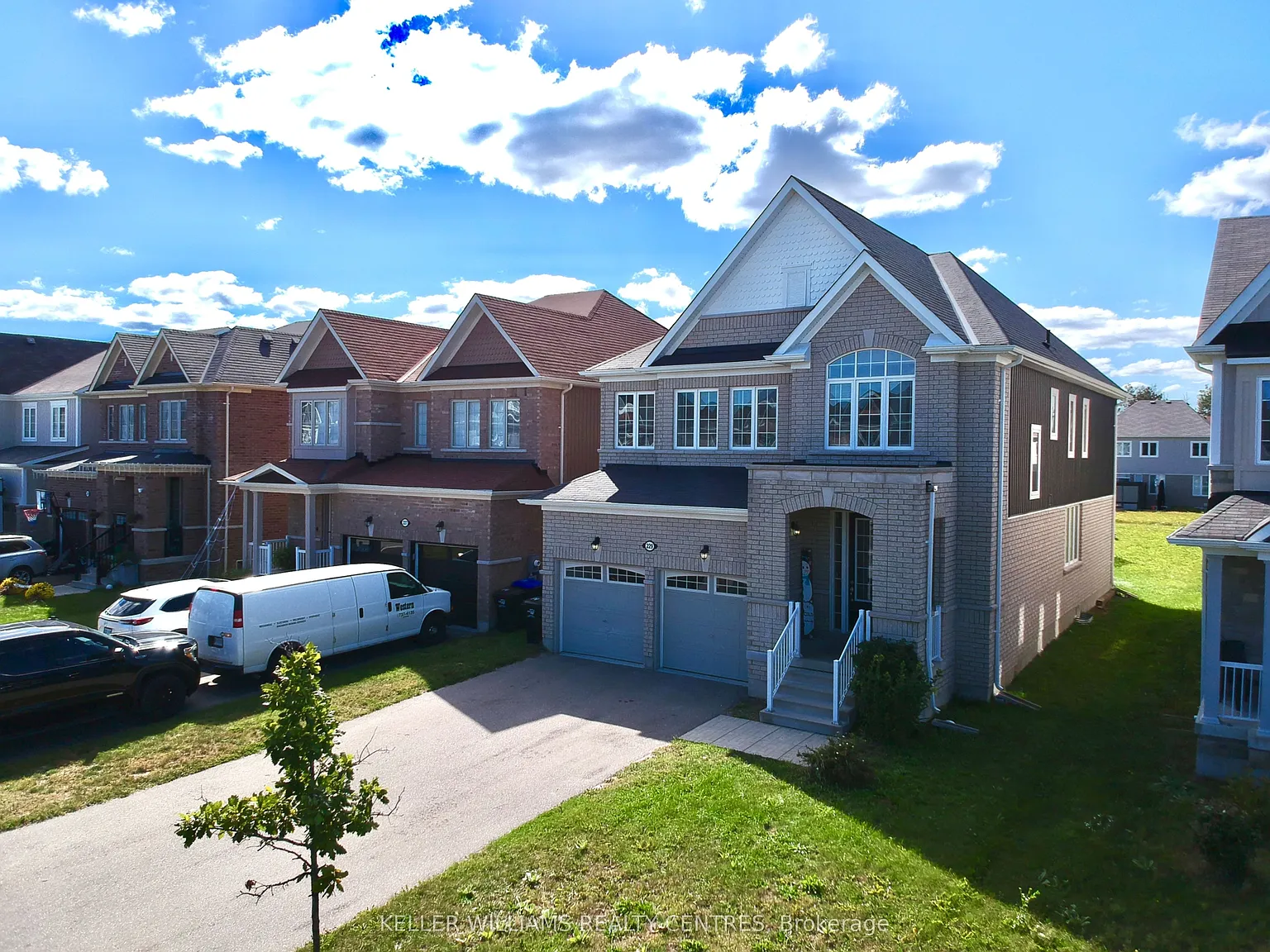 4 bed, $3,000 — Photo 2