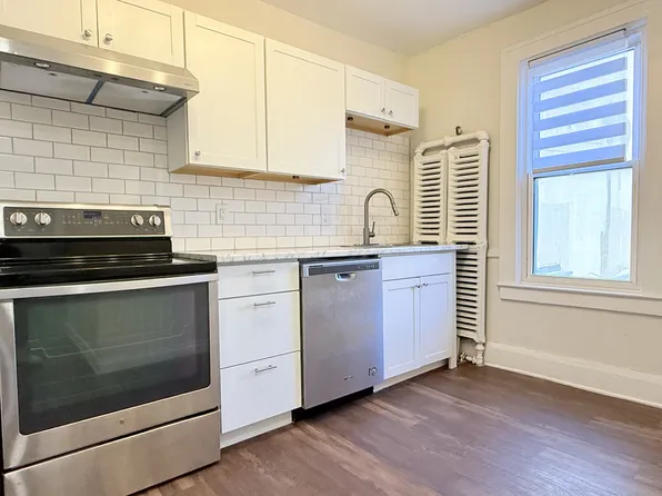 1230 Ottawa St Unit 3, Windsor, ON N8X 2E6