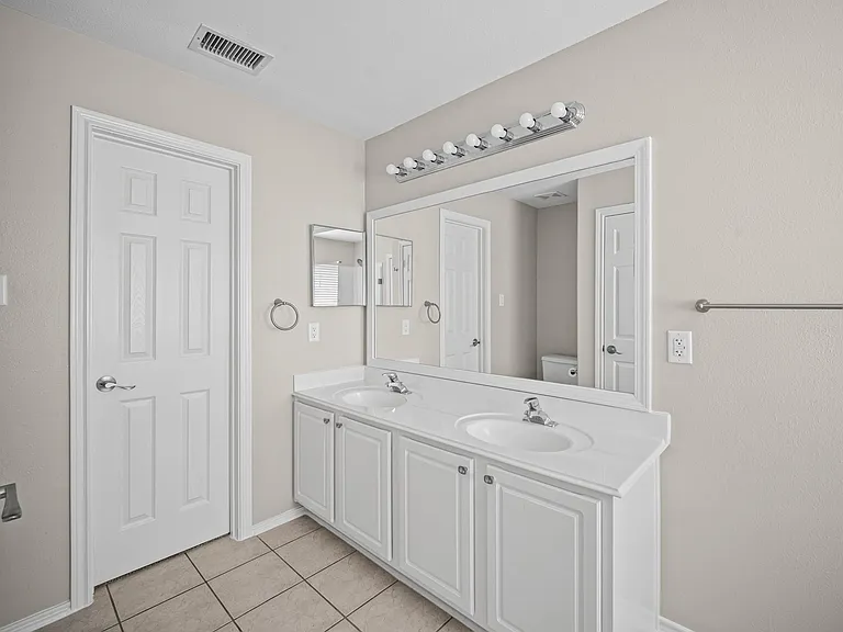 11 Scenic Brook Ct — Photo 16