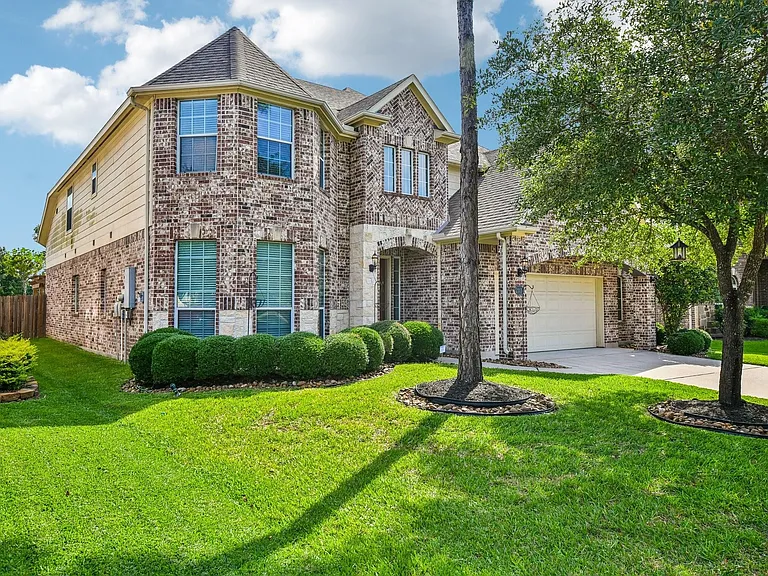 28134 Kudzu Dr — Photo 2