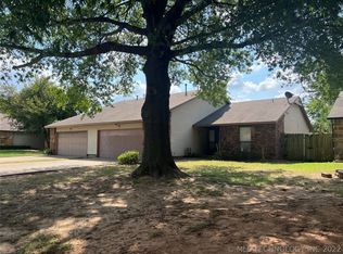 1826 E 66th St S, Tulsa, OK 74136