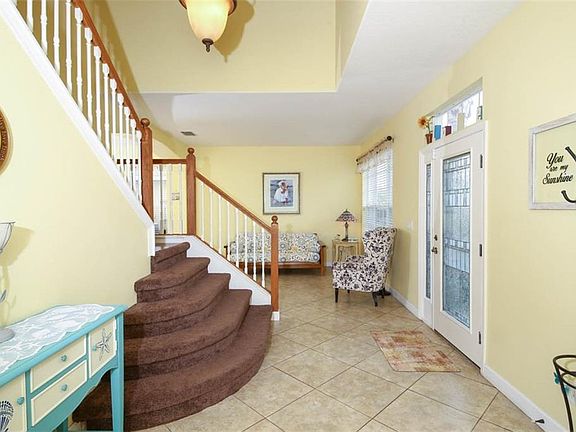 4th image of 5930 53rd Ln E