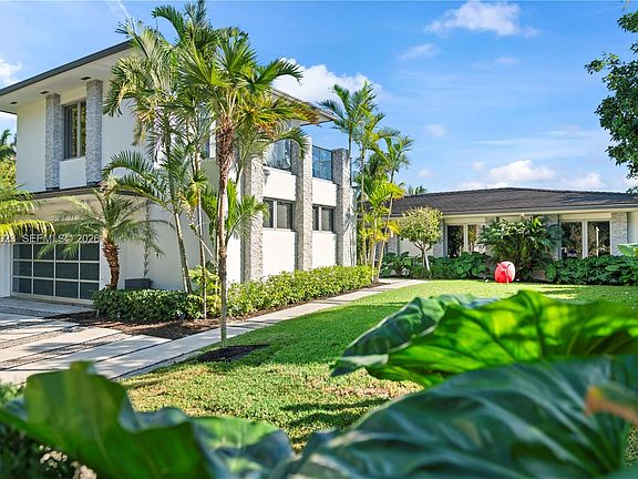 5th image of 9301 N Bayshore Dr