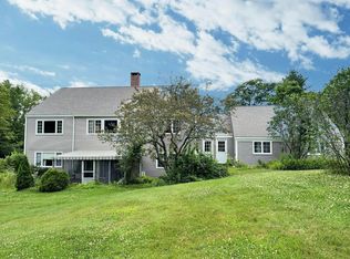 71 Hilltop Pl, New London, NH 03257