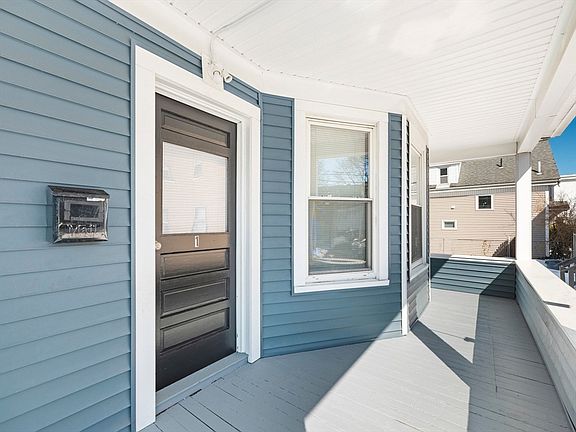 5th image of 37 Howard St