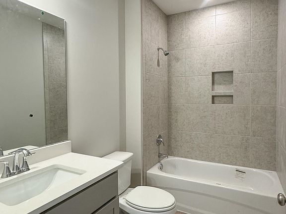 4th image of 9144 Caymus Dr