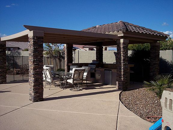 gazebo w sunshade