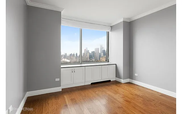 Rented by Douglas Elliman | media 5