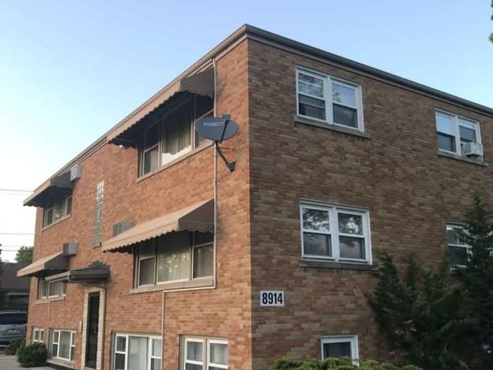 1st image of 8914 Grand Ave #3