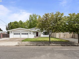 10275 SW Winter Ln, Beaverton, OR 97008