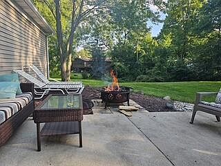 4th image of 45189 Mayo Dr