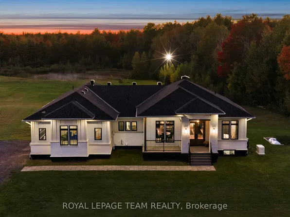 4686 Birchgrove Rd, Ottawa, ON K4B 1R4
