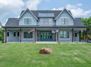 100 N Spinnaker Run, Stigler, OK 74462