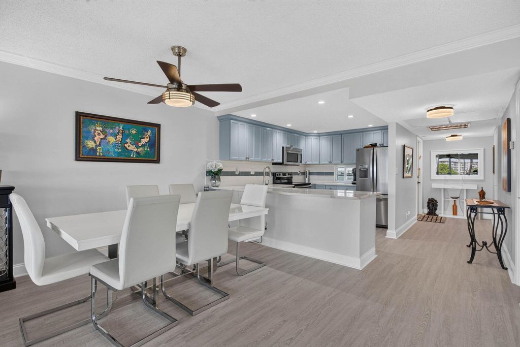 2901 S Palm Aire Drive #610, photo 6