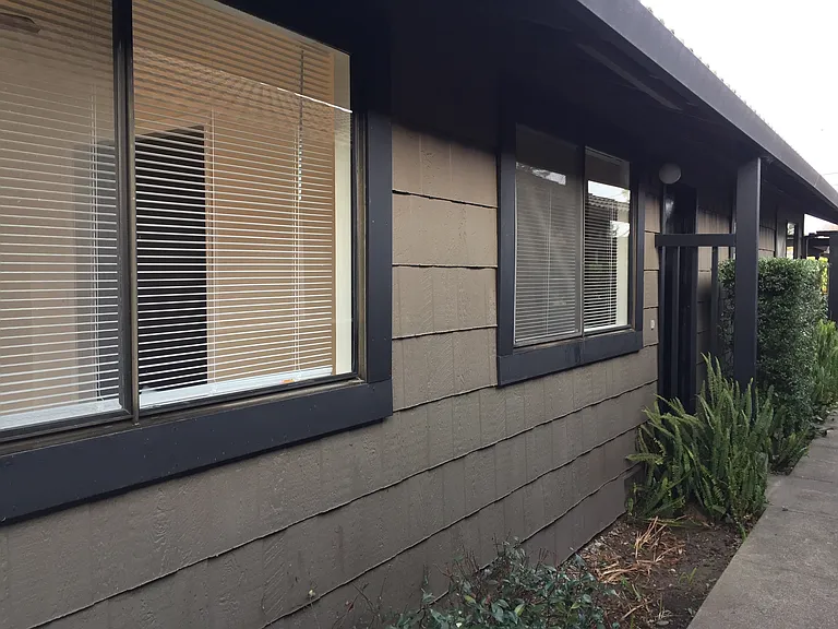 8th St — Photo 2