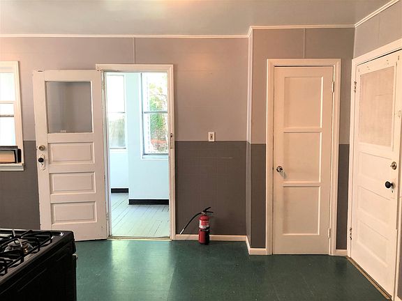 3rd image of 2362 Professor Ave APT 1