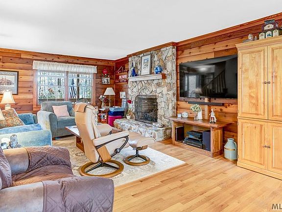 4th image of 519 Timber Creek Dr